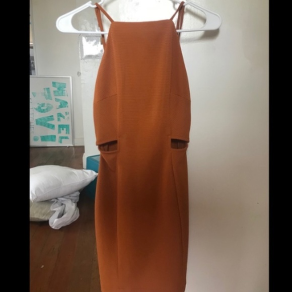 pitaya Dresses & Skirts - Body con dress